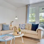 Sine - 500m From The Sea By Interhome