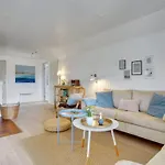 Sine - 500m From The Sea By Interhome