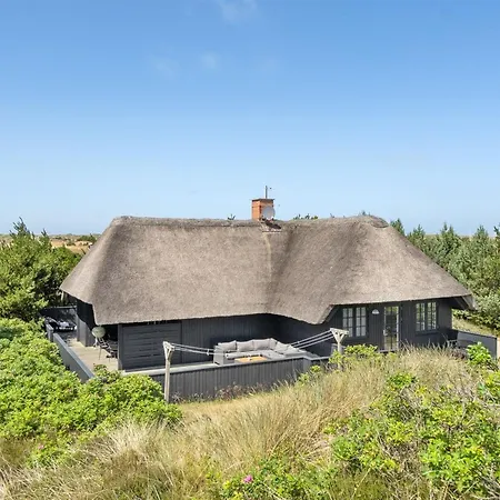 Sine - 500m From The Sea By Interhome Blavand