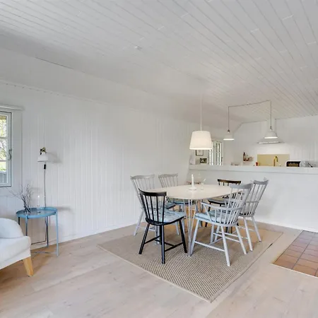 Sine - 500m From The Sea By Interhome Blavand