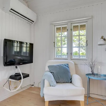 Semesterbostad Sine - 500m From The Sea By Interhome