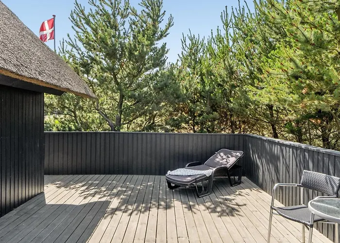 Sine - 500m From The Sea By Interhome