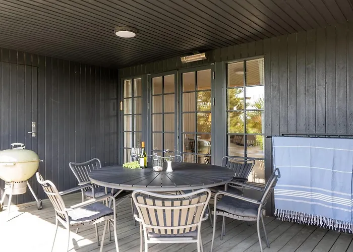 Sine - 500m From The Sea By Interhome